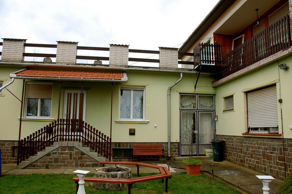 Kovacs Vendeghaz Daire Mátraderecske Dış mekan fotoğraf